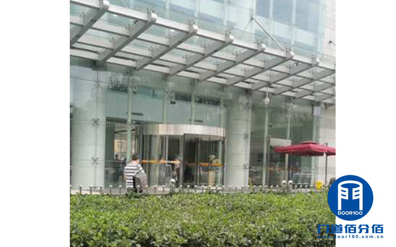 北京高樓大廈電動(dòng)旋轉(zhuǎn)門定期保養(yǎng)與配件維修更換服務(wù)