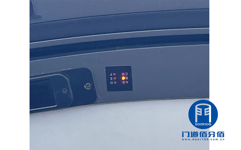 自動旋轉(zhuǎn)門門停，故障燈B亮維修實例