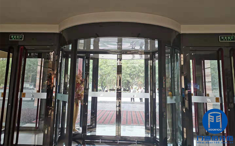 北京昌平區(qū)某培訓(xùn)中心凱必盛自動(dòng)兩翼旋轉(zhuǎn)門(mén)大保養(yǎng)服務(wù)