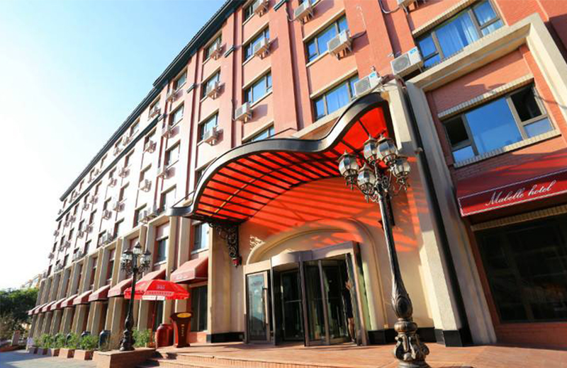 酒店出入口大門設(shè)計選擇注意事項