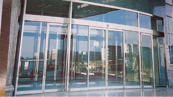 如何正確使用自動(dòng)門，你get了嗎？1