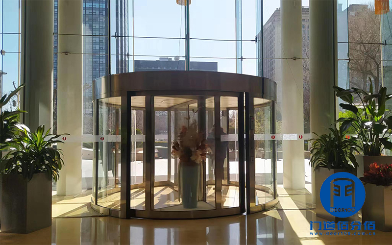 中國婦女活動中心旋轉門保養過程實錄