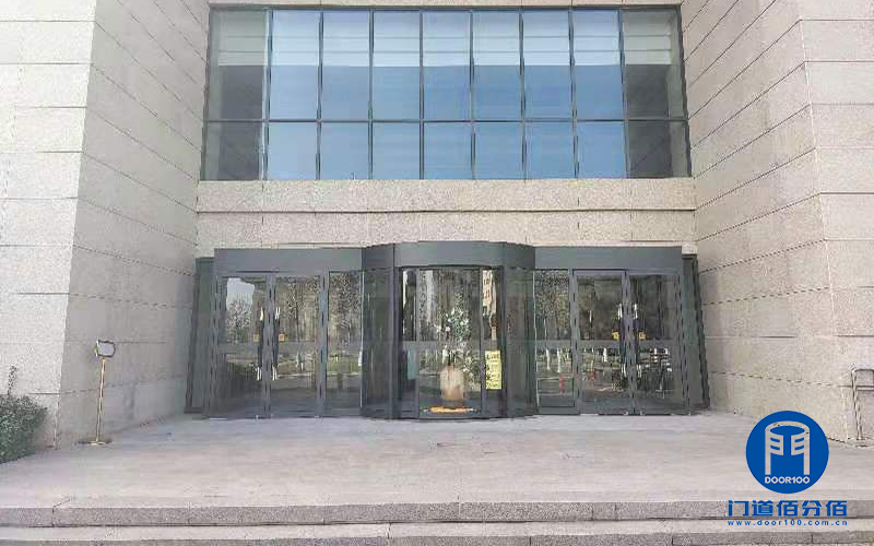 中石化北京會議中心自動旋轉門門區地面改造服務