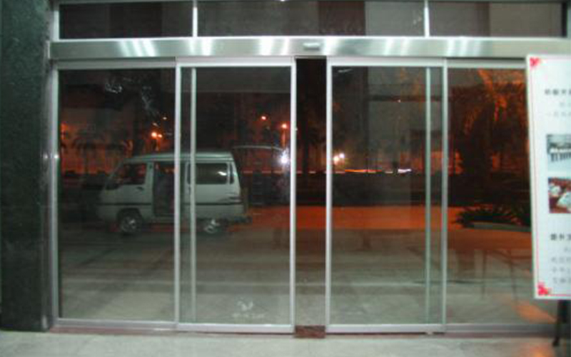 電動玻璃門的材質