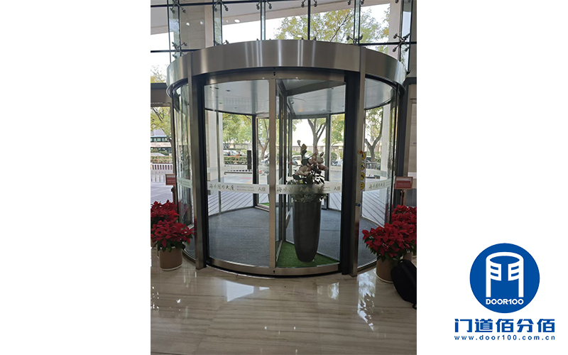 案例揭秘：多瑪凱拔旋轉(zhuǎn)門保養(yǎng)之道