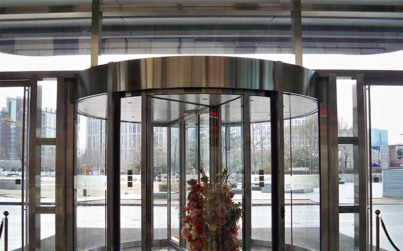 熱風幕和空調有何區別？其原理和作用是什么？