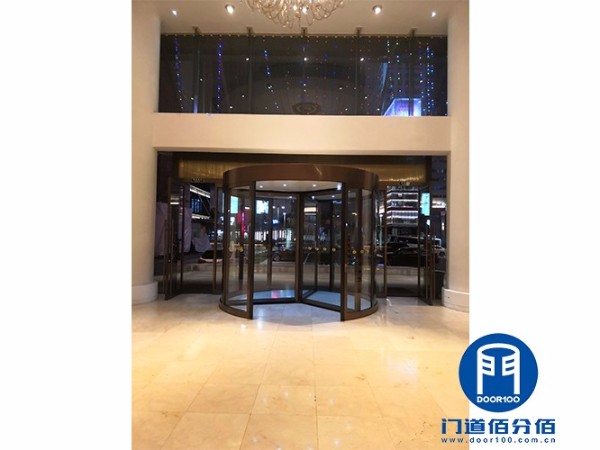 自動旋轉門電機更換維修寧波某酒店兩翼旋轉門維修服務案例