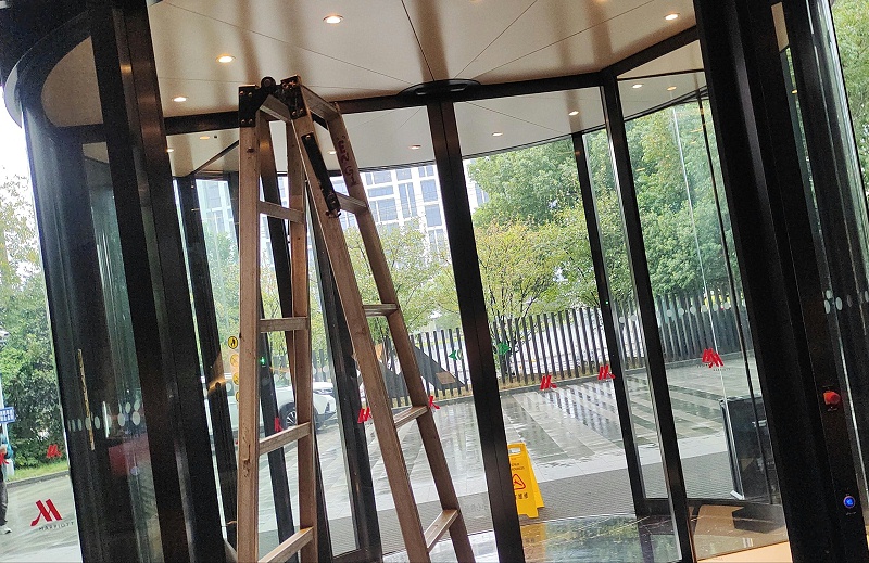 d3ea7f0cd8b8785ba383912bfd46186f_compress