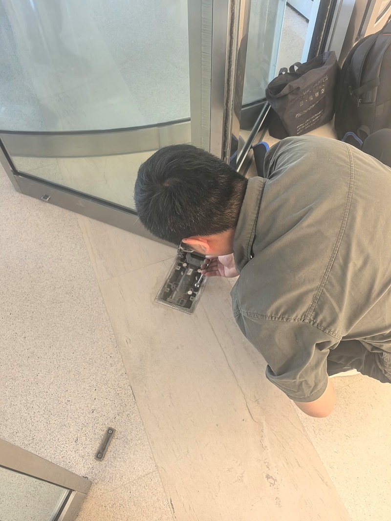 073ccdc9efdd75c3679c84349bc7100a_compress